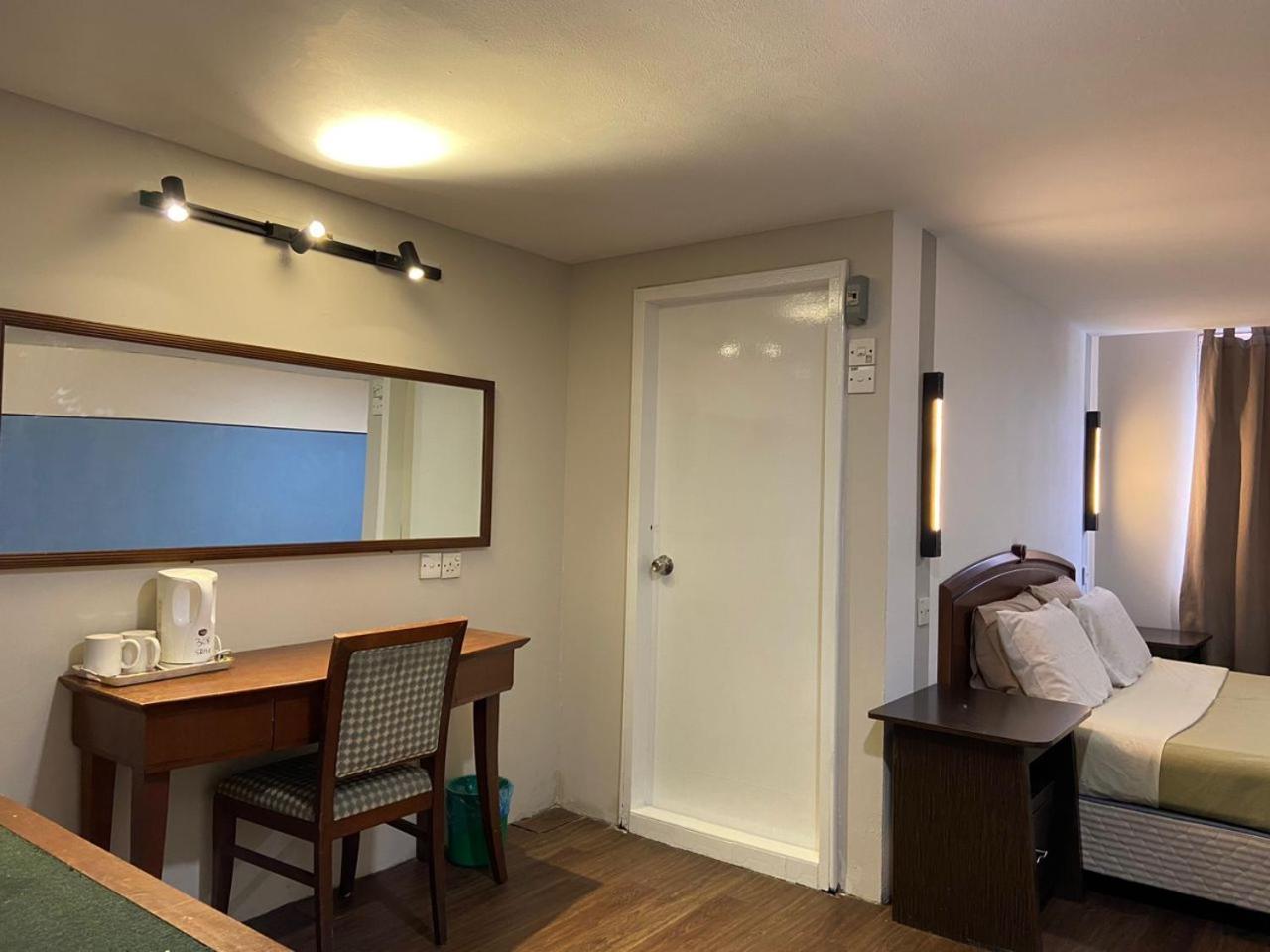 The Little Star Studio Hotel- Star Regency Brinchang Extérieur photo